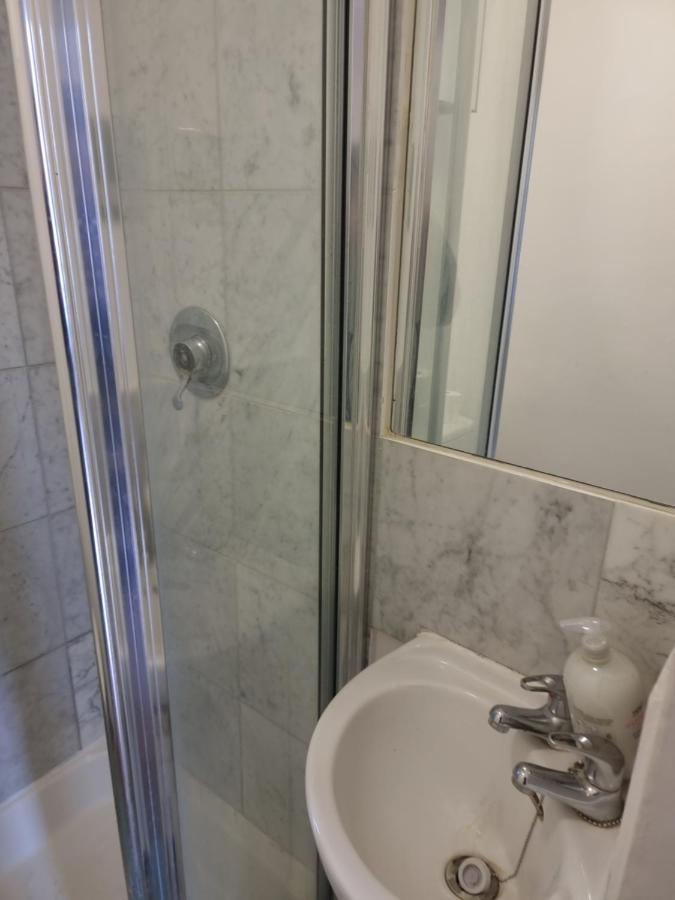F8-Mezzanine 1St Floor Flat Fits 3 Near Paddington Διαμέρισμα Λονδίνο Εξωτερικό φωτογραφία
